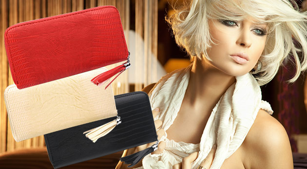 Dámska peňaženka so strapcom - červená farba - za 7,90 €