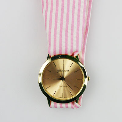 Dámske hodinky s látkovou šatkou - ružové
