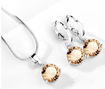Elegantný 2-dielny set šperkov s brúsenými kryštálikmi - krémová