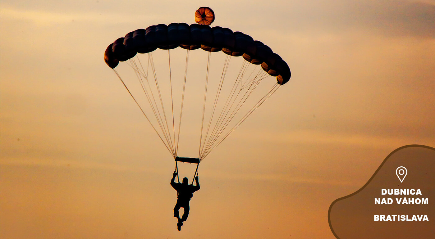 Adrenalínový zoskok padákom bez inštruktora a parašutistický výcvik