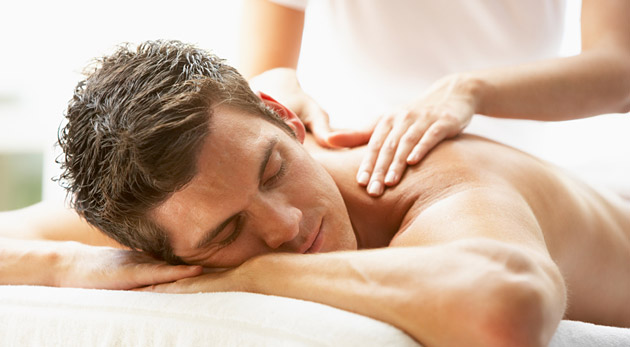 Klasická 60 minútová masáž - blahodárný relax a úľava pre stuhnuté svalstvo.