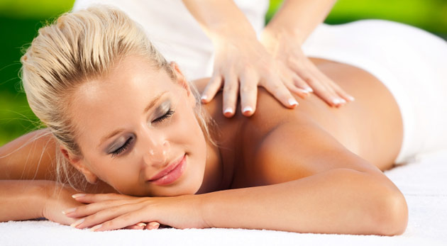 50 minútová masáž na výber - klasická alebo relaxačná masáž chrbta a šije alebo končatín len za 10€