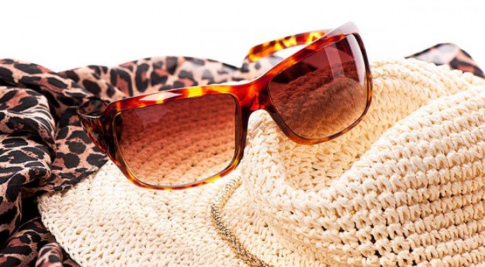 Značkové slnečné okuliare pre ženy i pre mužov
