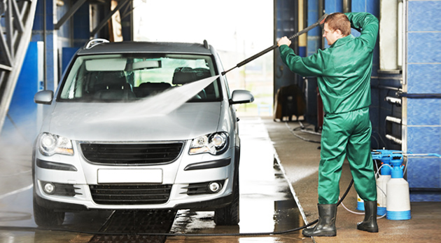 Kompletné tepovanie či umytie auta alebo renovácia autolaku v Petržalke - kvalitné služby pre vaše auto