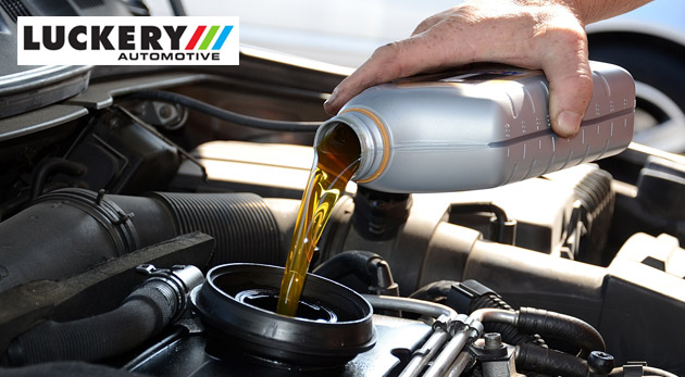 Kompletná výmena motorového oleja a kontrola technického stavu vozidla v Luckery Automotive
