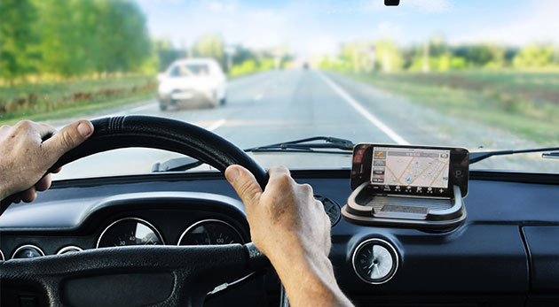 Protišmyková podložka s držiakom na GPS do auta za 3,60 €
