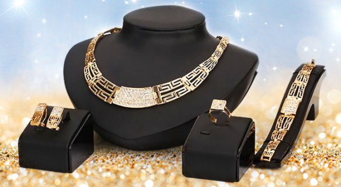 Elegantný set šperkov v zlatej farbe - 6 modelov